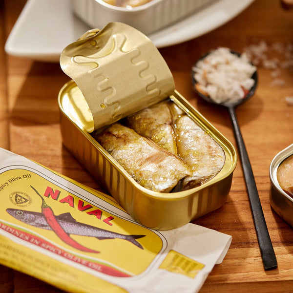 Naval, Sardines in Spicy Olive Oil, 4.2 oz.